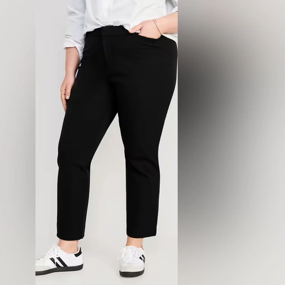 SALE NWT Old Navy High-Waisted Pixie Straight Pants - Picture 3 of 8